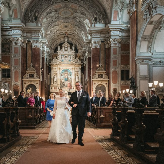 Hochzeit von Ula und Maximilian in der Schottenkirche im 1. Bezirk in Wien.