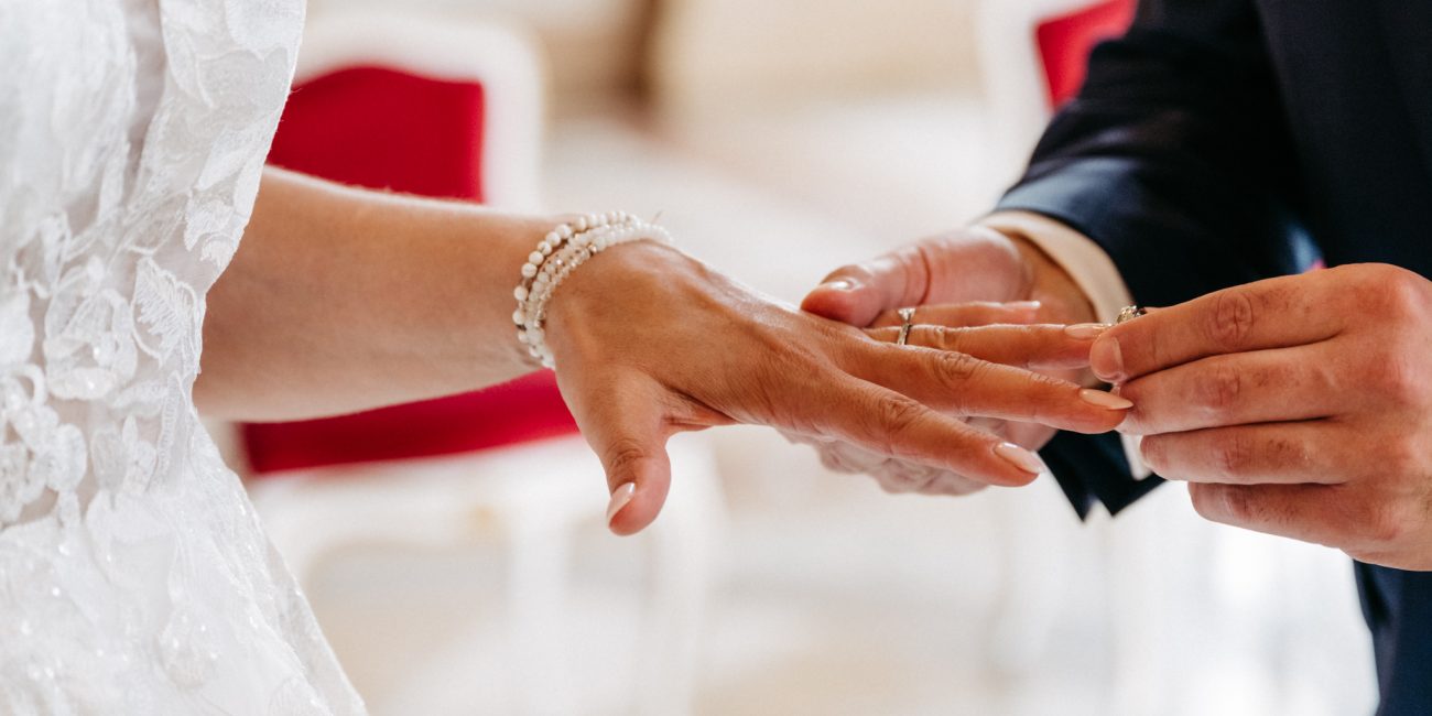 Hochzeit von Insa und Alexander aus Würzburg im Marmorsaal vom Schloss Mirabell in Salzburg