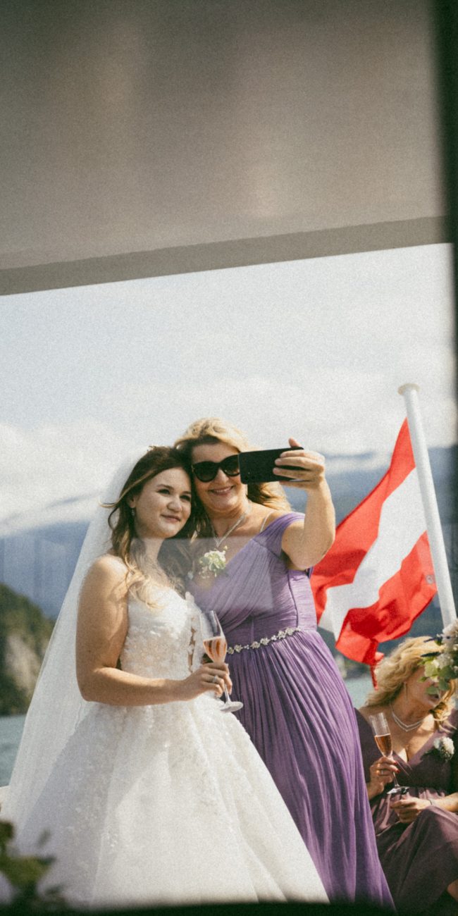 Beatrice & Benjamin – Hochzeit mit Bootsfahrt am Wolfgangsee und Trauung in Strobl